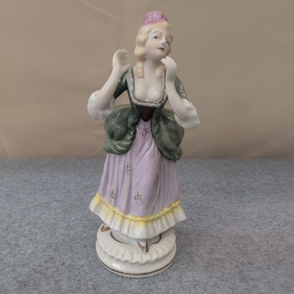VTG Porcelain Figurine Lady Woman Figurine Produced by Hal-sey‎ Fifth Ave. L & M